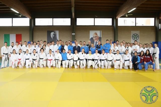 images/discipline/karate/large/nazionale_italiana_OTC.jpg