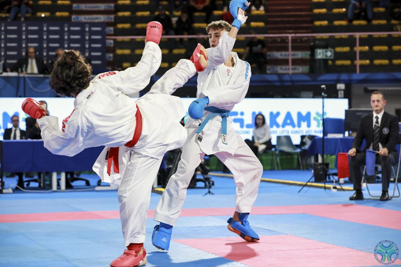 images/karate/large/campionato_italiano_karate_ku_juniores_61kg_m_califano_vs_giordano_1_1_20231105_1439018559.jpg