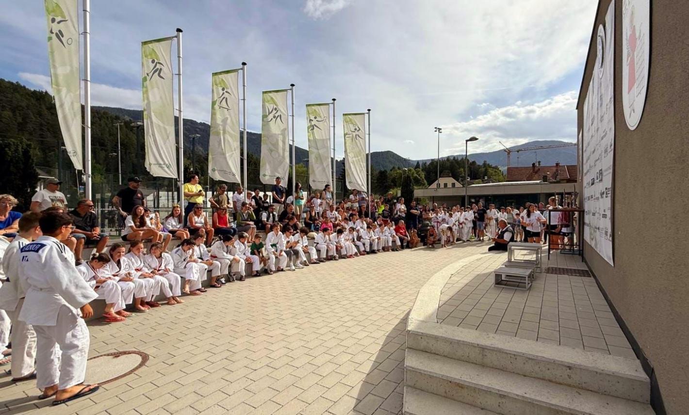images/bolzano/medium/3983e9f9-0cee-407d-b0d3-b28327f76de4.jpeg