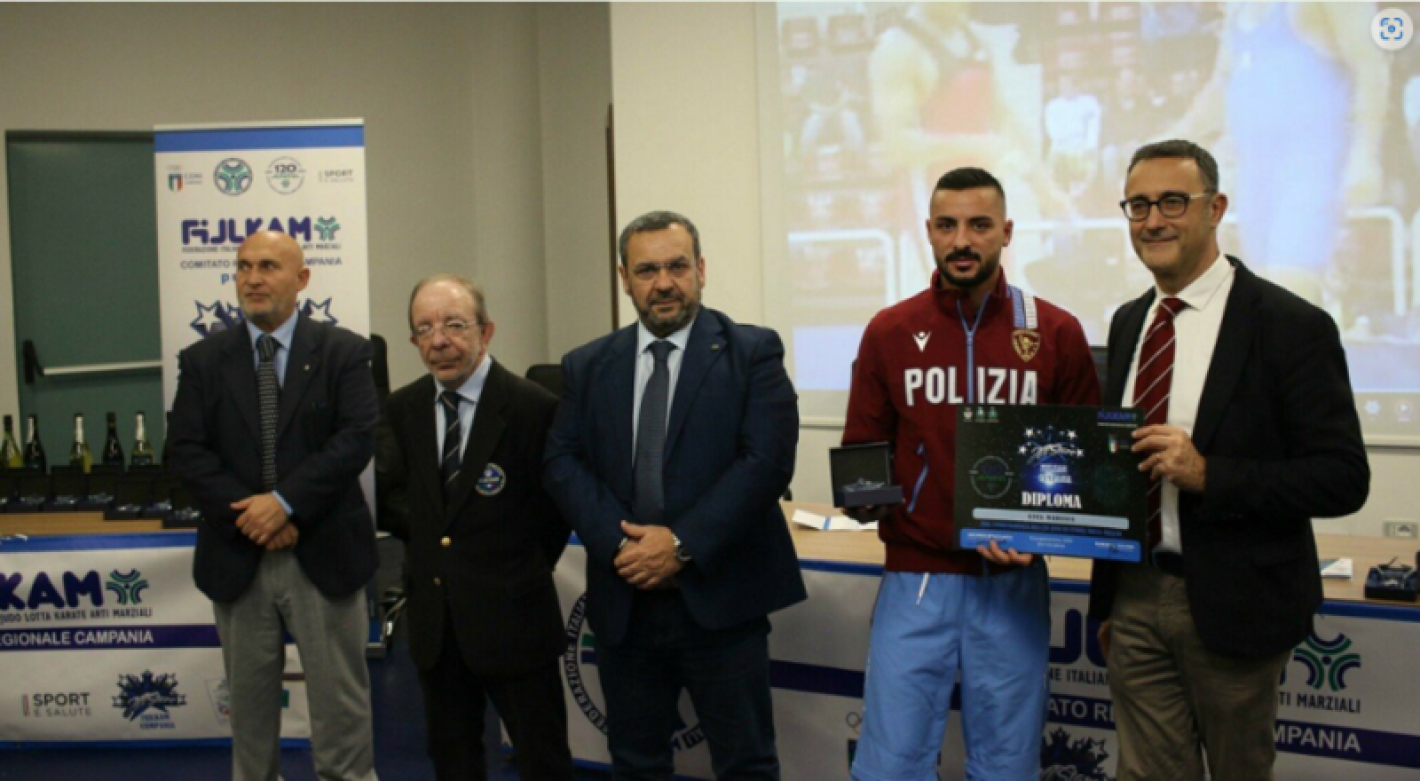 images/campania/campania2022/comune/dicembre/medium/ALL_STARS.png