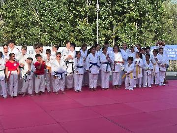 81c31881-ba5e-457c-b899-5a837483dd65