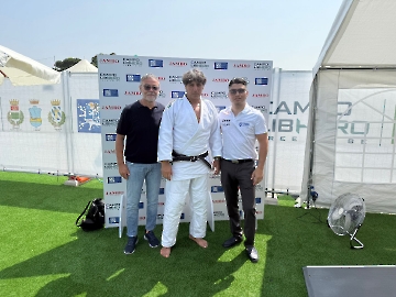 WhatsApp Image 2025-06-14 at 13.29.18 (2)