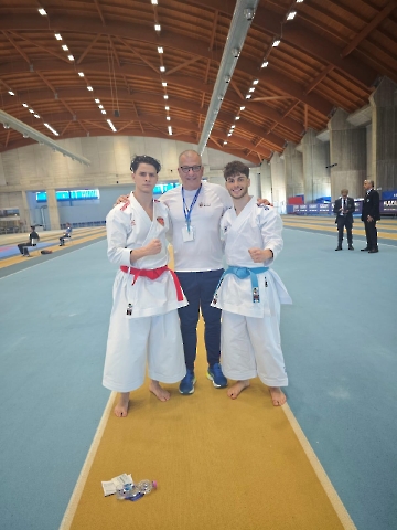 Immagine WhatsApp 2025-06-01 ore 21.41.40_00b2d50f