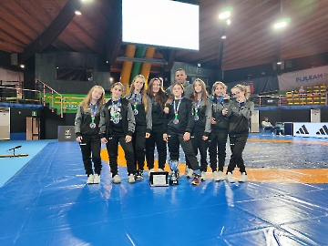 WhatsApp Image 2025-10-13 at 17.41.00