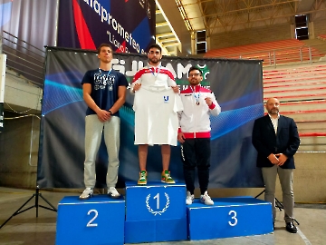 LA LOTTA CAMPANA S’IMPONE AI CAMPIONATI NAZIONALI UNIVERSITARI 2025