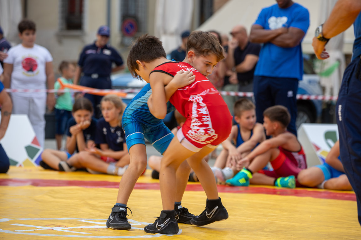 Fight Village 14 lotta kids