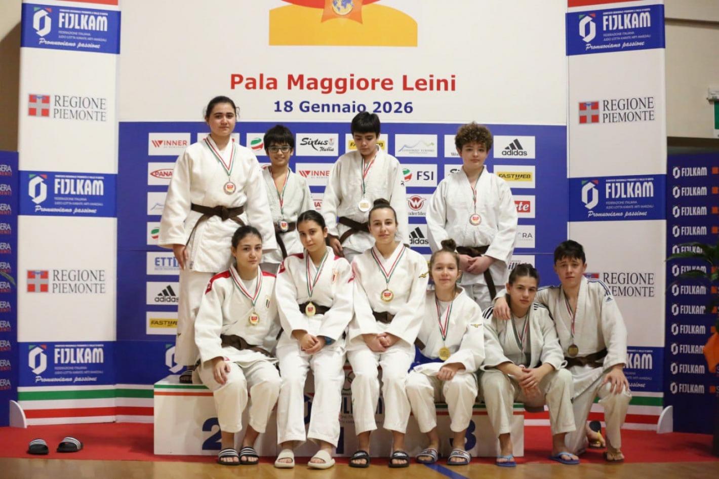 images/emilia_romagna/medium/Foto_squadra_kata_Leinì_2.jpg