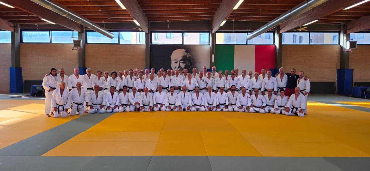 images/emilia_romagna/medium/Gruppo_corso_Maestro_2026.jpeg