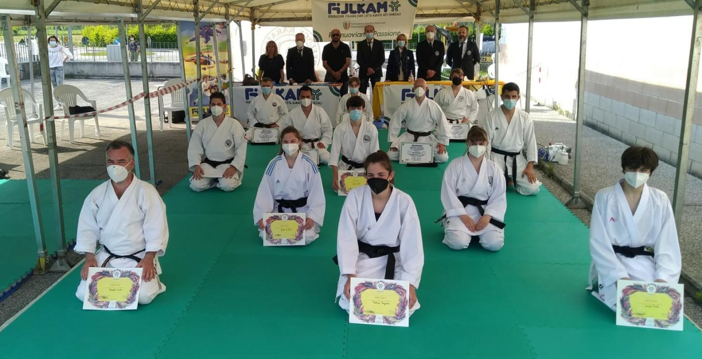 images/friuli_venezia_giulia/2021/medium/medium/karate_05_06_2021_esami_dan_karate.jpeg
