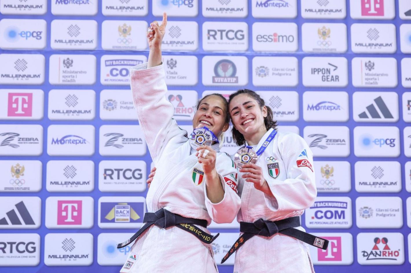 images/friuli_venezia_giulia/2025/medium/0423_ody_e_susy_medaglia.jpeg