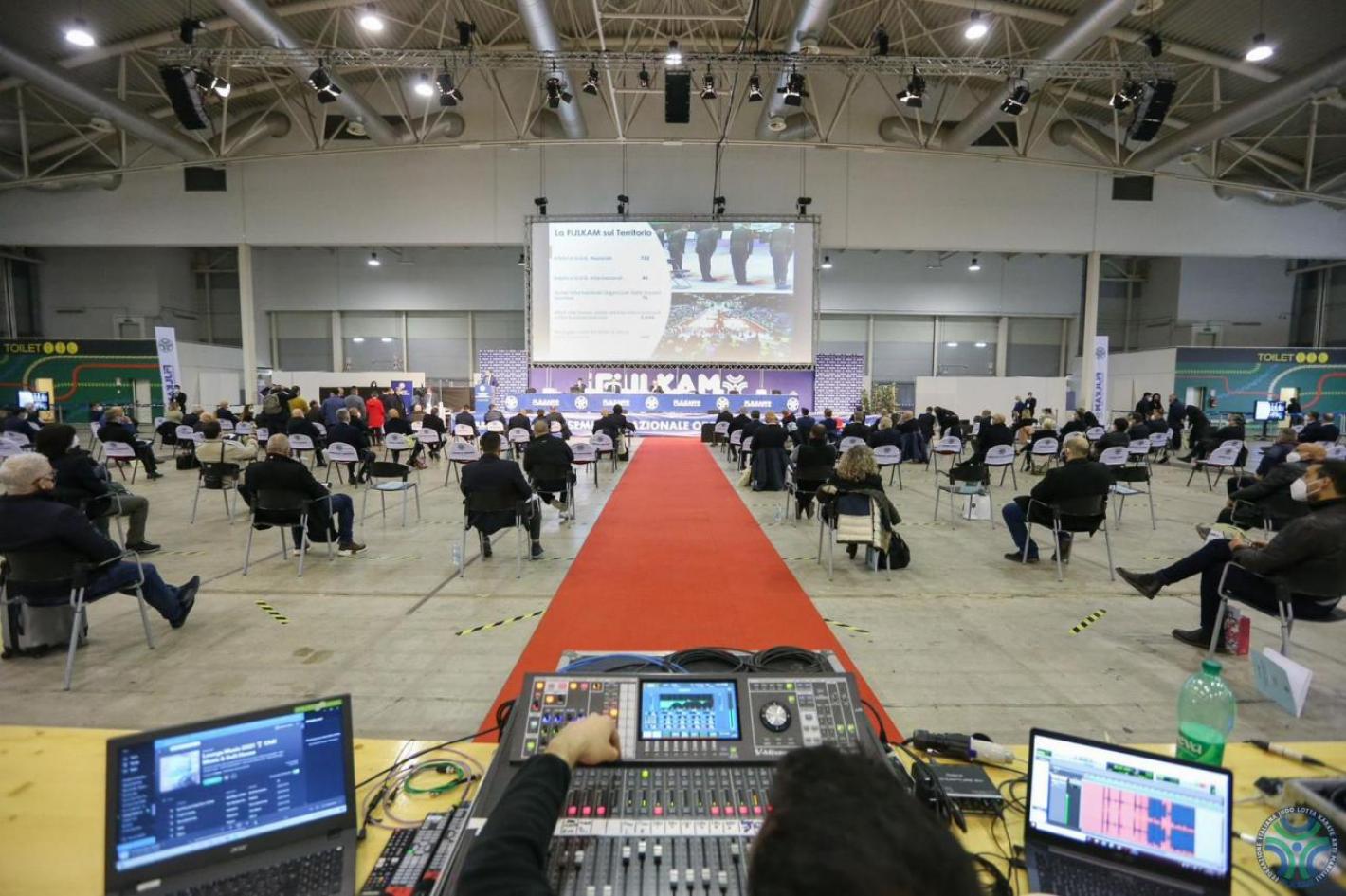images/friuli_venezia_giulia/medium/Assemblea.jpeg