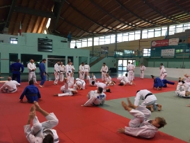 41351728_1953217668097173_940118618258014208_n