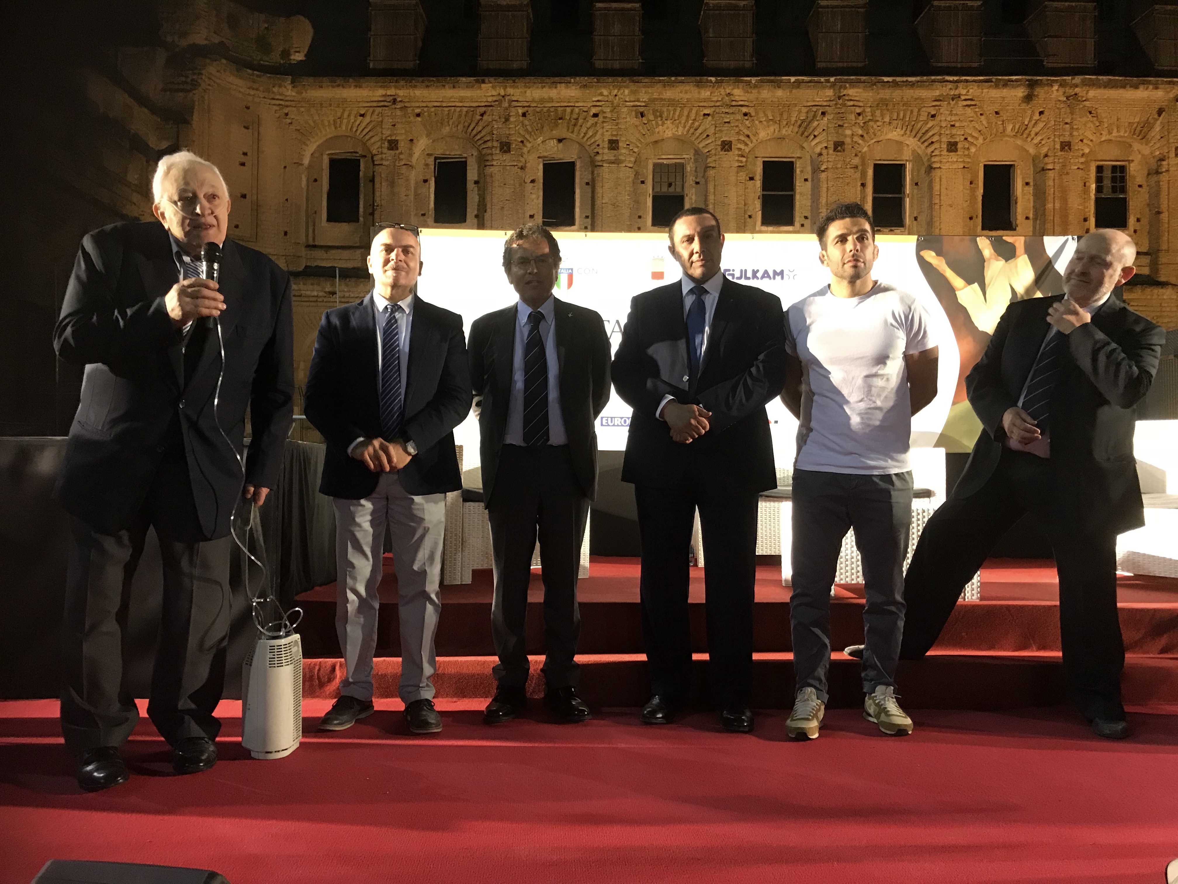 È festa grande a Napoli per Nicola Tempesta, 9° dan per lui e Bruno Carmeni 