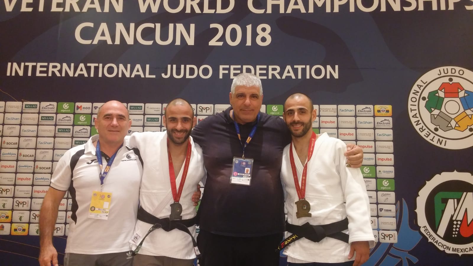 I gemelli Degortes dettano legge Cancun, oro Francesco e argento Raimondo