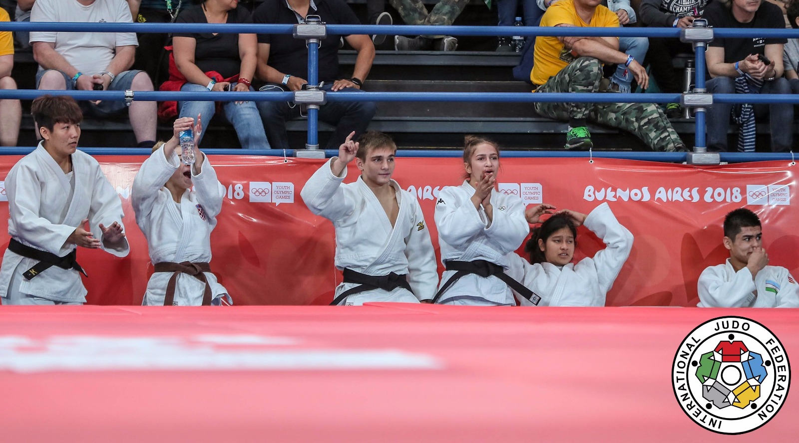 Olimpiadi giovanili, oro a squadre per Beijing, il team di Veronica Toniolo