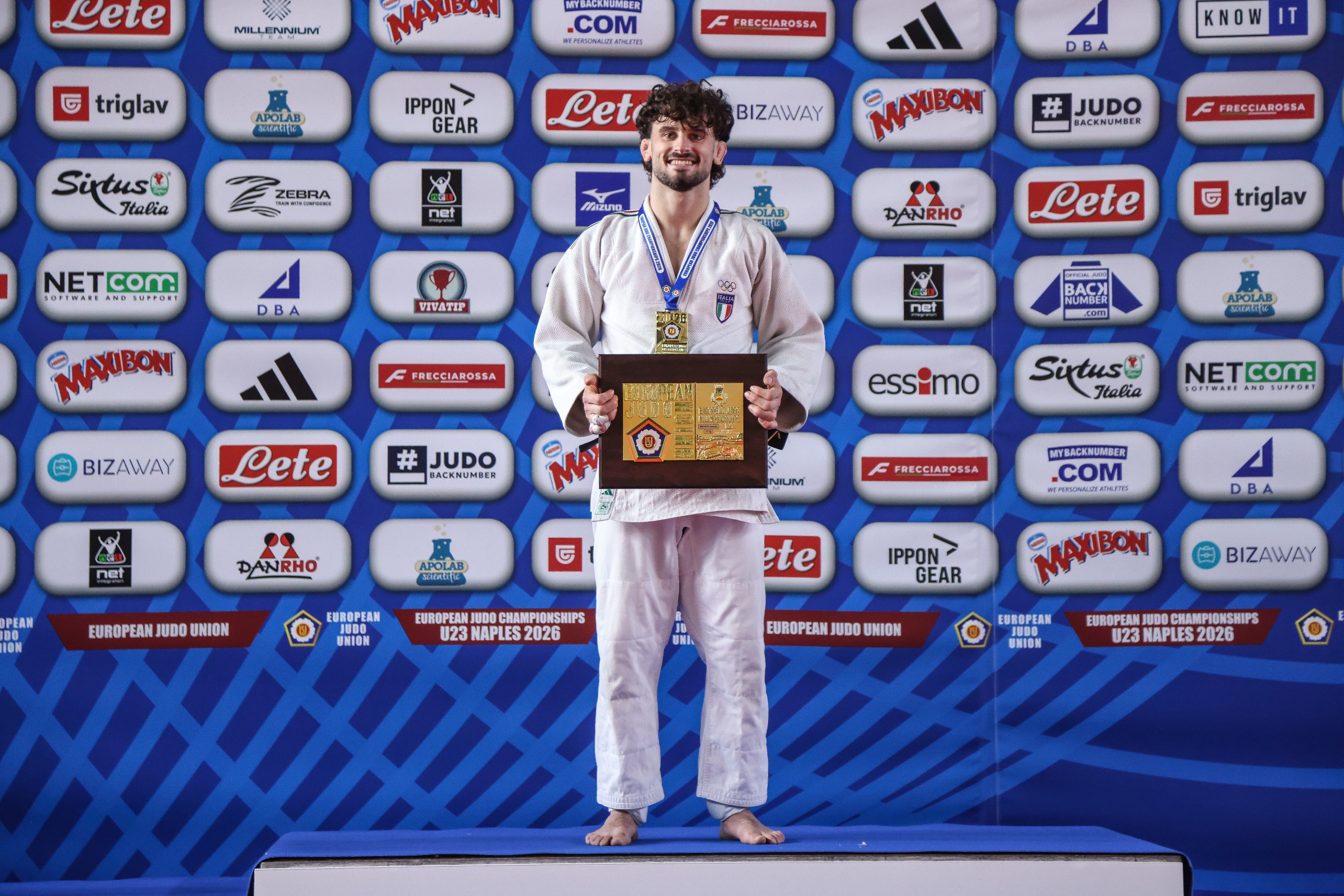 Fabrizio_Esposito_titolo_Campionati_Europei_U23_Napoli_JUDO.jpg