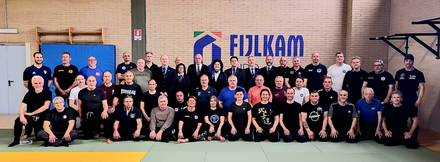 Foto_gruppo_corso_Maestro_Difesa_Personale_MGA.jpeg