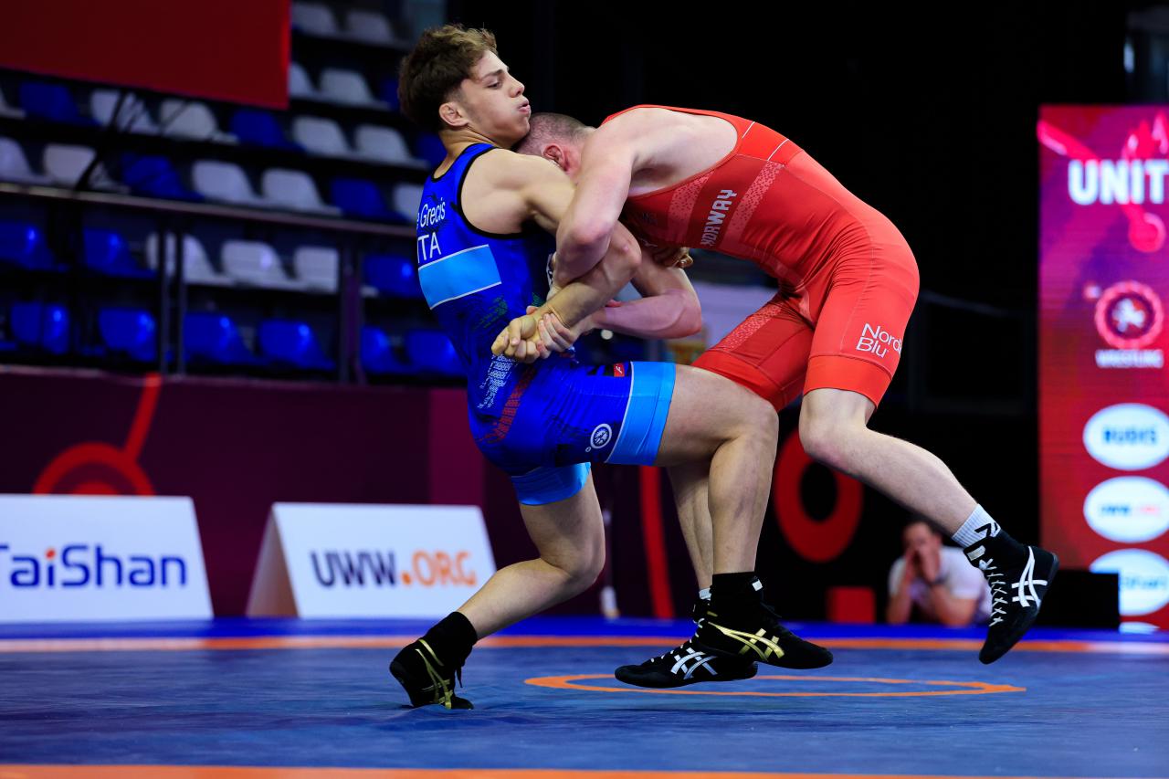 images/LOTTA/large/71kg_GR_-_Nicolas_De_Grecis_ITA_df._Martin_Letvik_NOR_0309.JPG