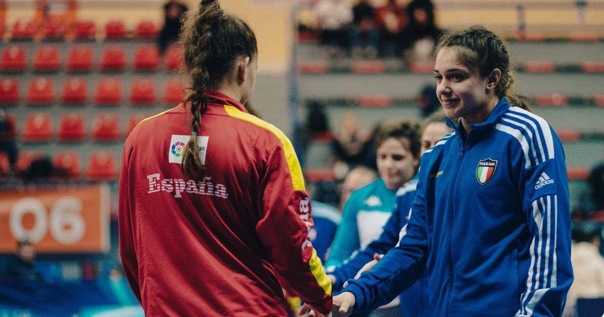 Team femminile Italia e Spagna al Deglane 2022