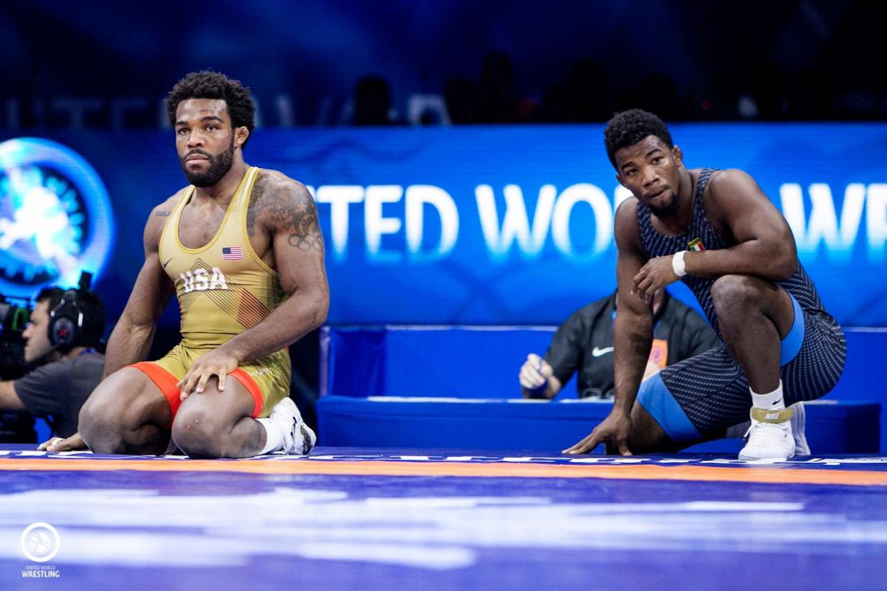 images/LOTTA/large/Fs_74kg_bronze_Jordan_Ernest_BURROUGHS_USA_df._Frank_CHAMIZO_MARQUEZ_ITA_-3.jpg