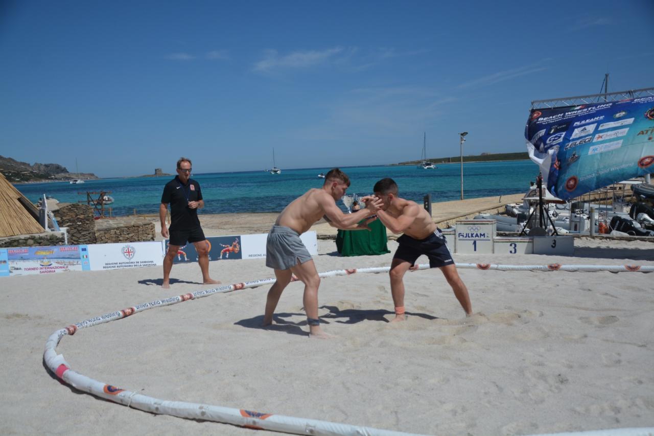 images/LOTTA/large/beach_wrestling_stintino_2022.jpeg