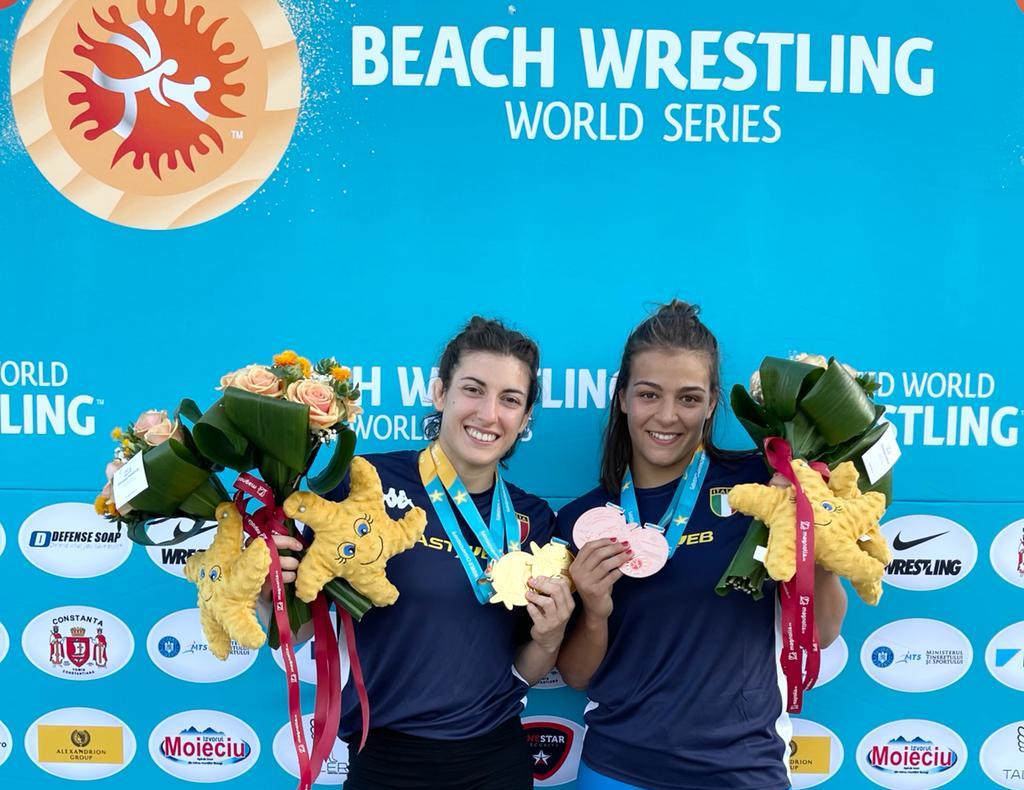 images/LOTTA/large/indelicato_e_rinaldi_world_series_beach_wrestling_romania.jpg