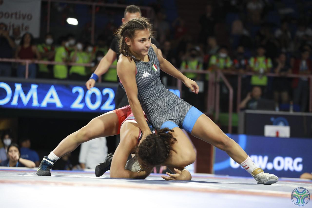 images/LOTTA/large/mondiale_lotta_u17_ww_49kg_jimenez_vs_rinella_6_1_20220727_1323899753.jpg