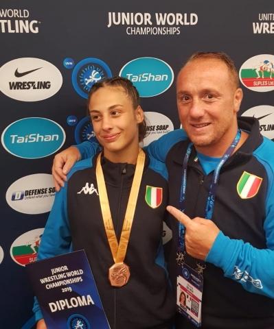 images/LOTTA/large/morena_devita_mondiali_juniores_bronzo_medaglia.jpeg