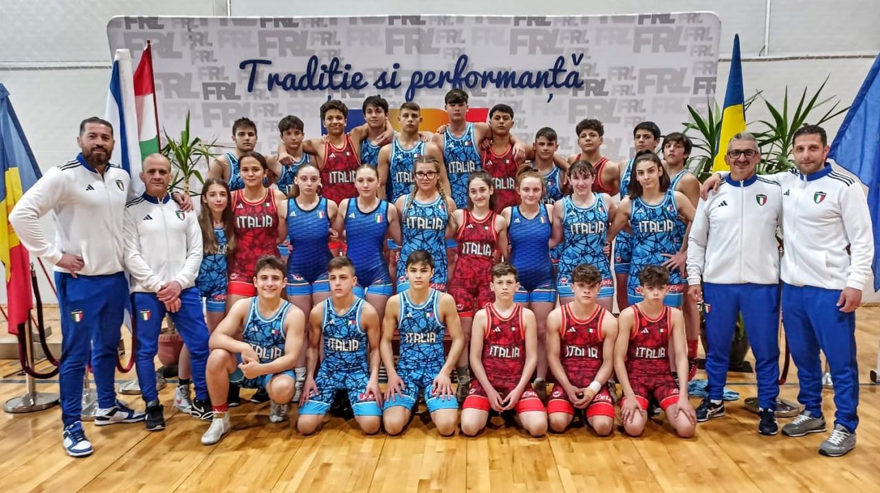 images/LOTTA/large/squadra_U15_2024_cluj-napoca.jpeg