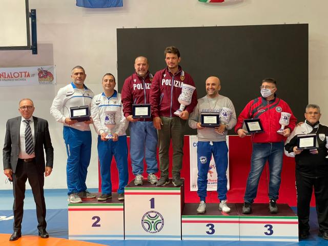 il podio squadre della Coppa Italia di faenza