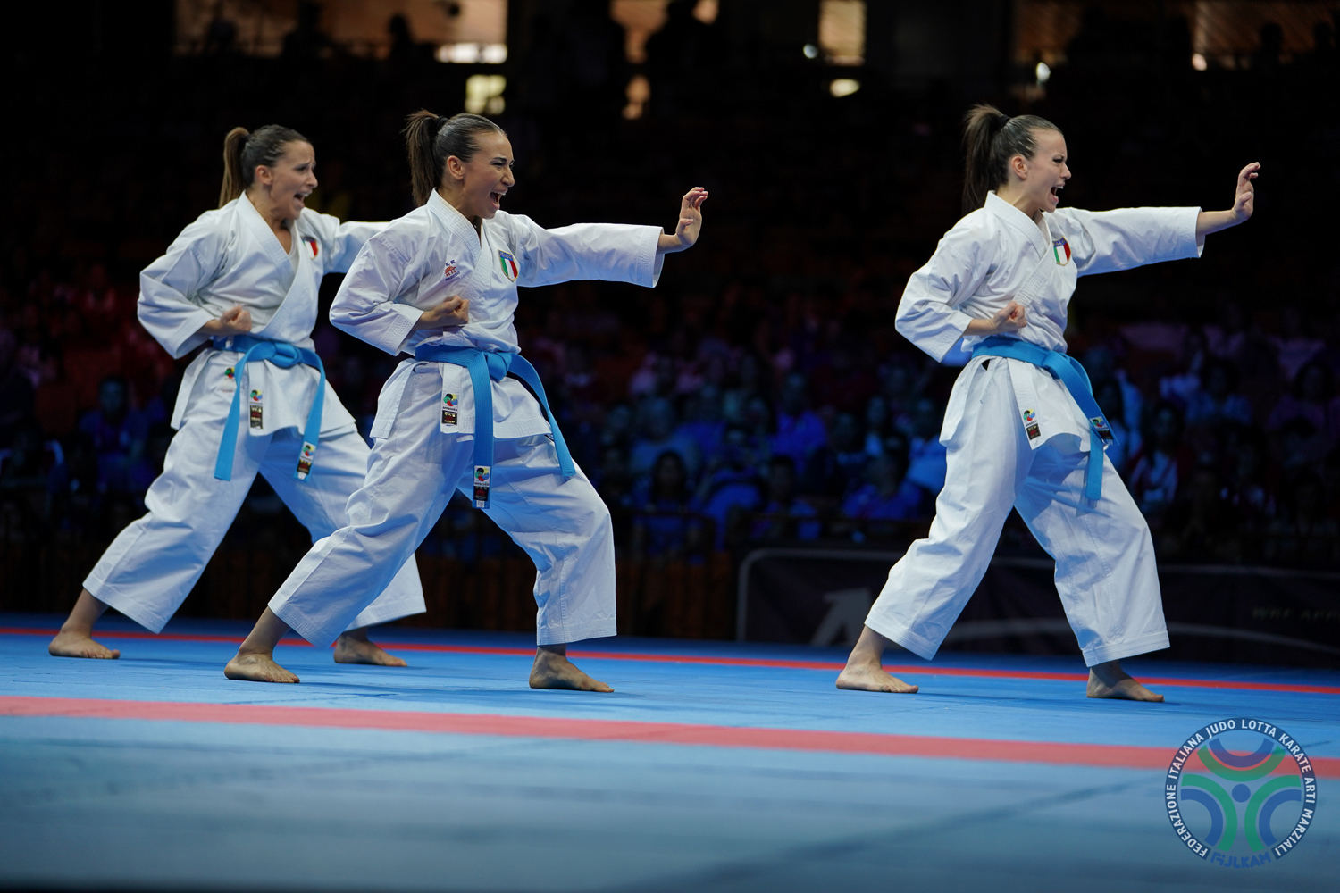 Live Mondiali Karate - Le squadre del kata in finale per il bronzo 