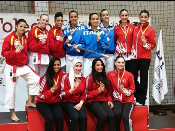 Oro per l’Italia nel kata a squadre femminile e argento per la squadra maschile.