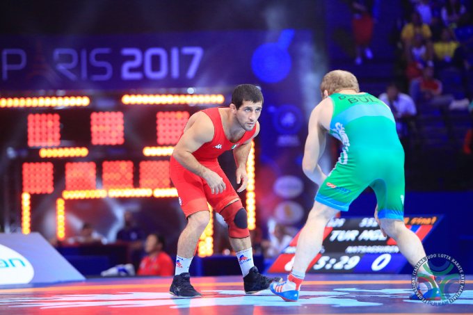 Dodici azzurri a Nizza per il Challenge International. Nel fine settimana anche Mondiali Veterani e Beach Wrestling