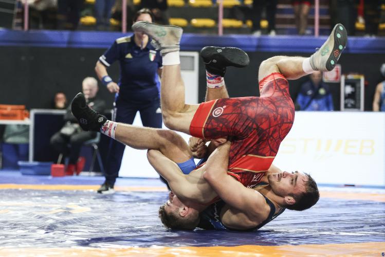 Lotta Libera - Campionato Italiano Assoluto - M/F 