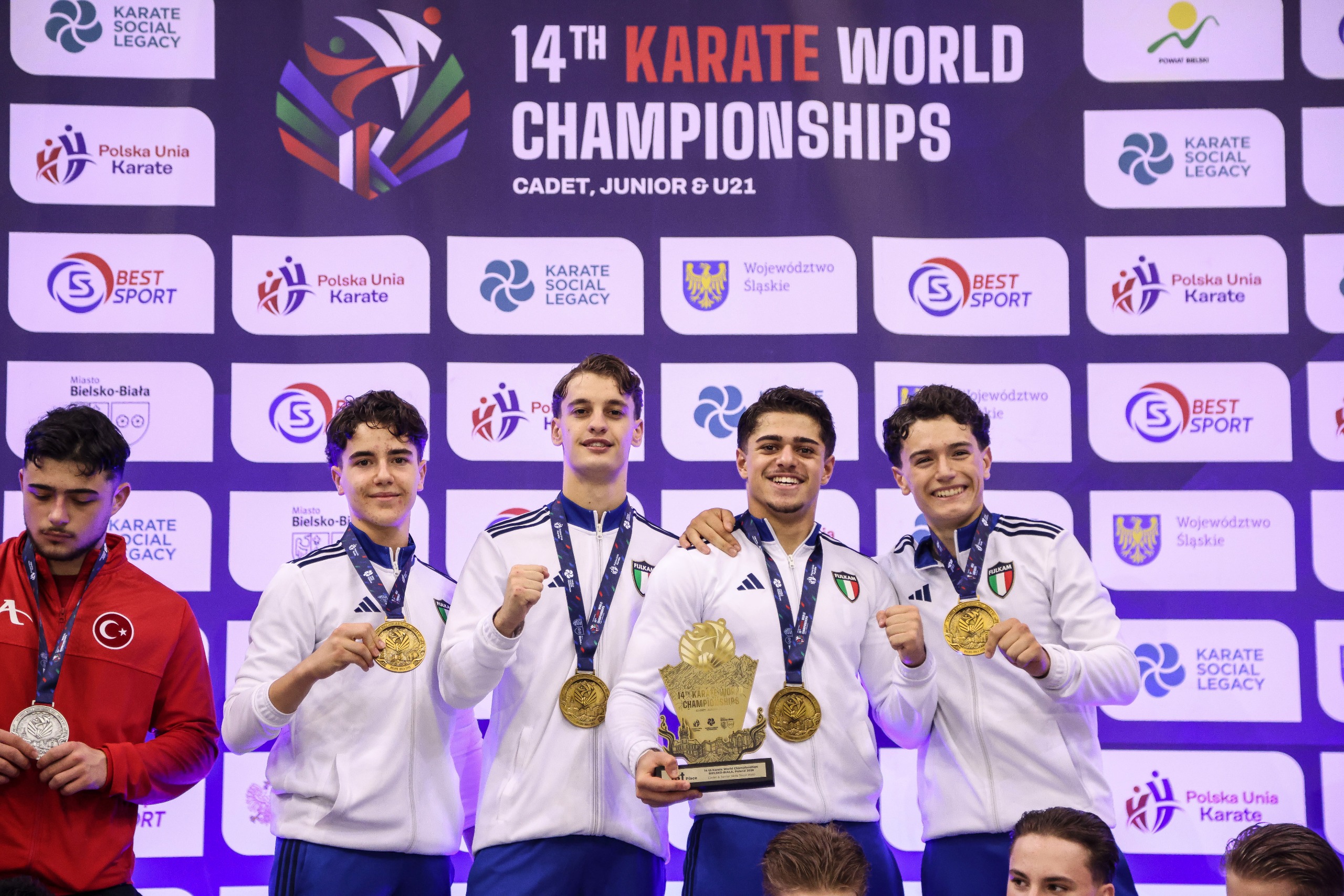 Oro Mondiali Giovanili 2026 squadra maschile kata