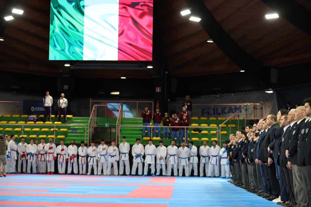 images/karate/large/7X5A4021.JPG