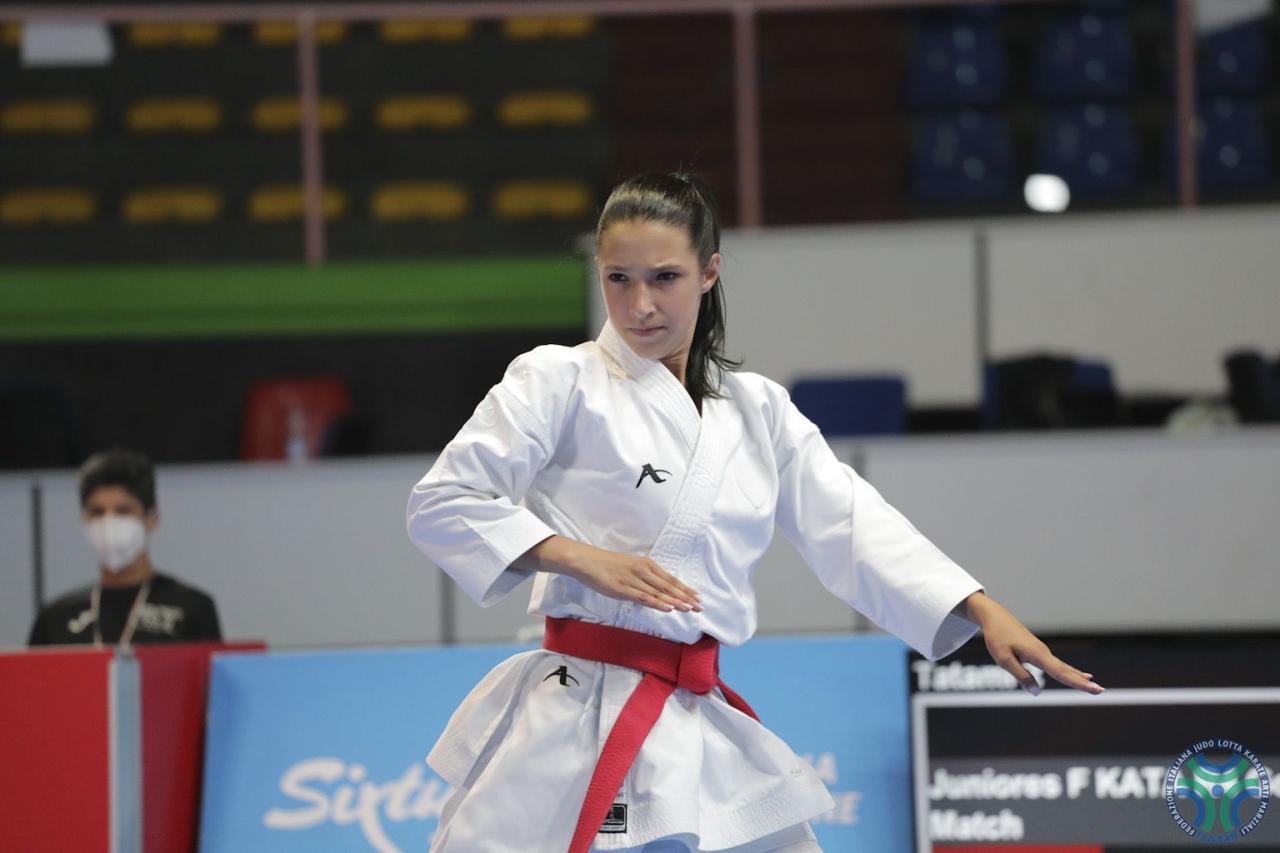 images/karate/large/Gruppioni_kata_junior_2.jpg