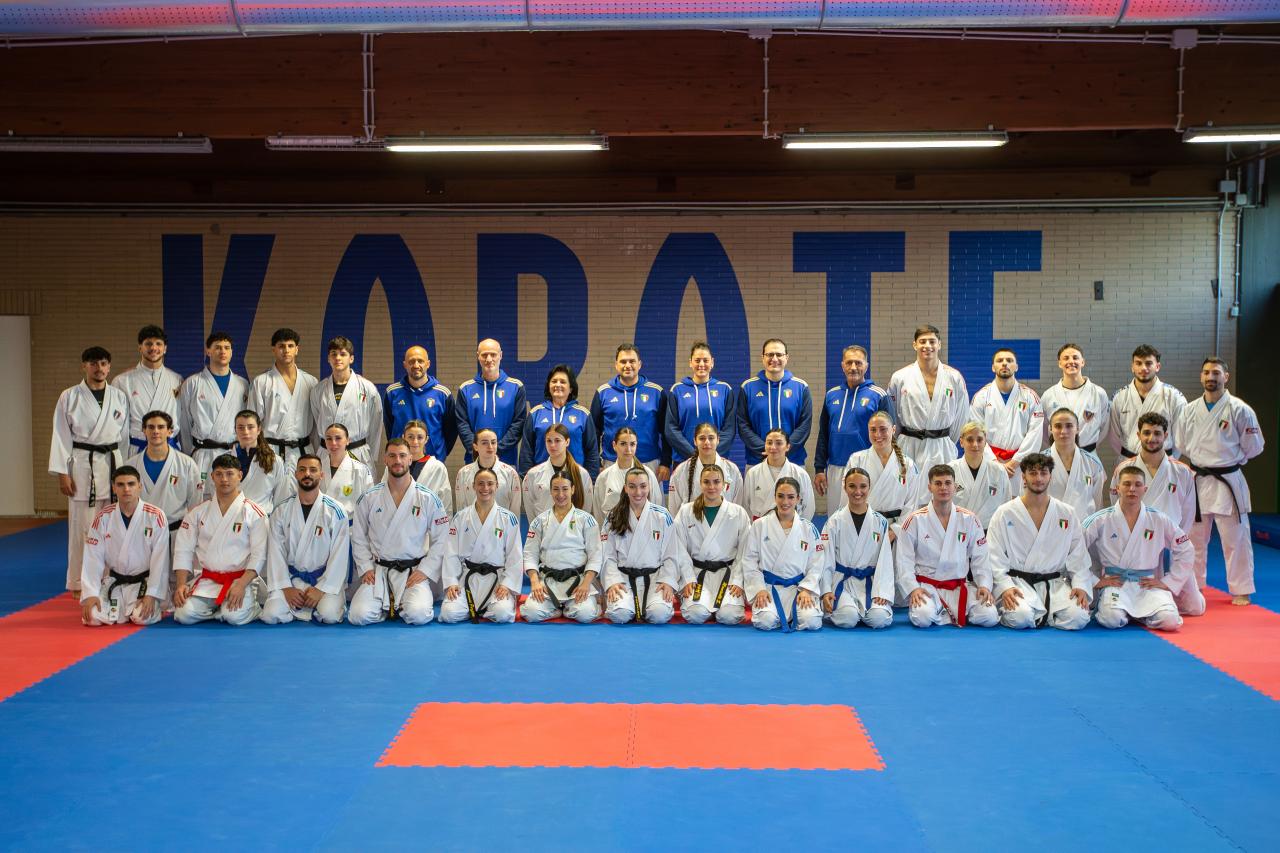 images/karate/large/Italia_Team_Premier_League_Karate_Roma.jpeg