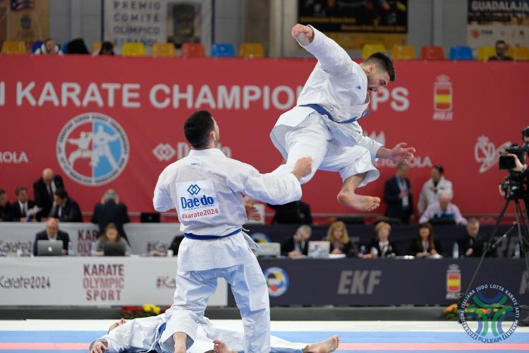 images/karate/large/Kata_squadra_femminile_europei_2019.jpg