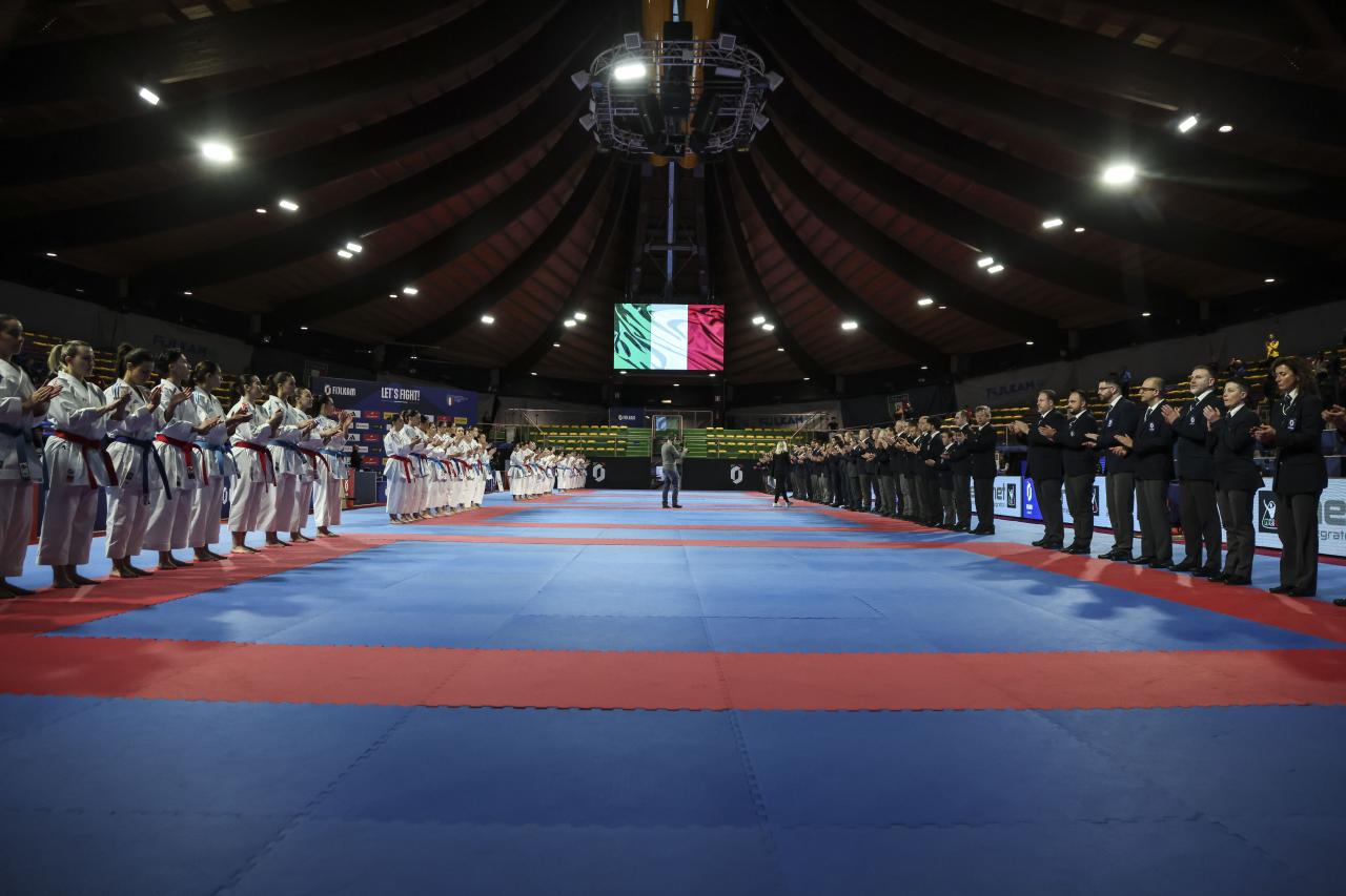 images/karate/large/assoluti_day_2_karate_presentazione.jpg