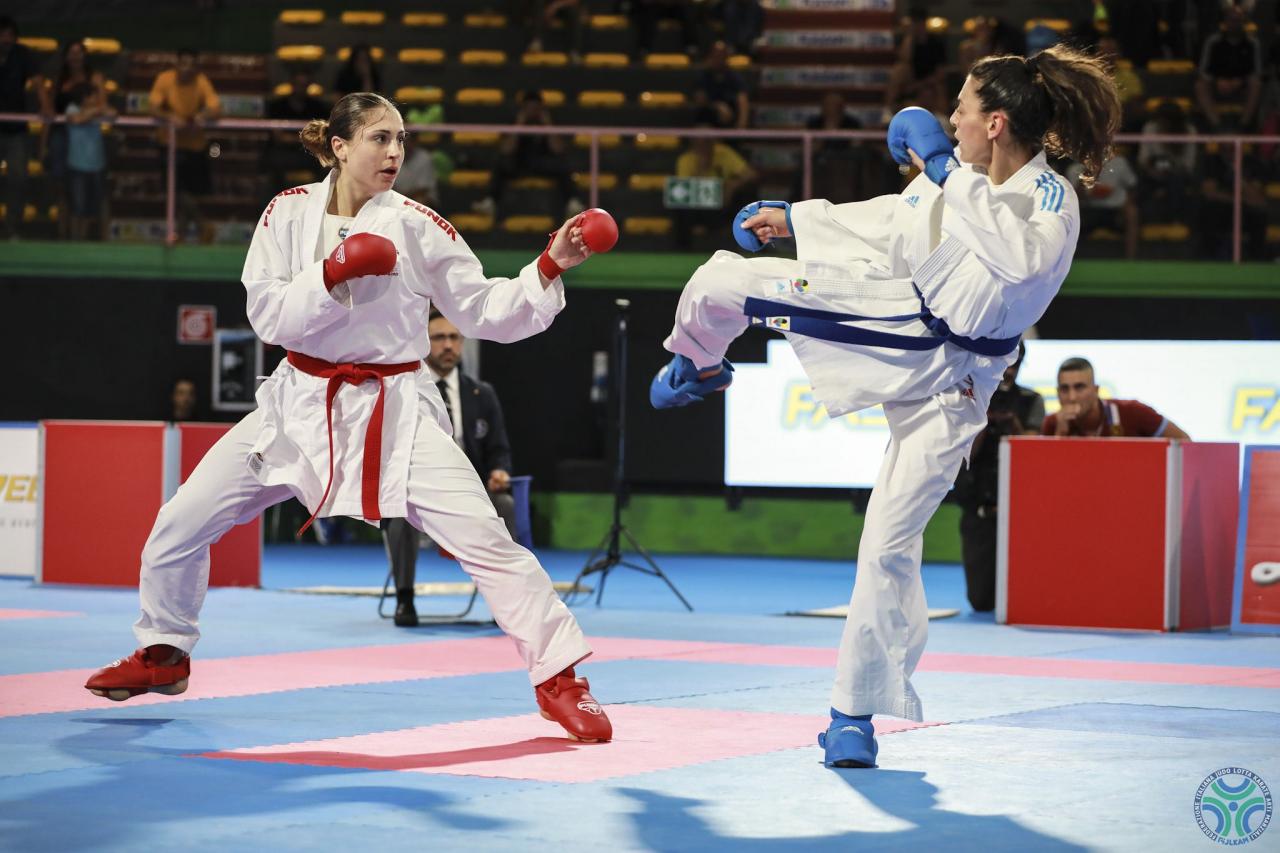 images/karate/large/campionato_ita_assoluti_karate_68kg_f_ferracuti_vs_coppola_neri_10_1_20230603_1707955956.jpg