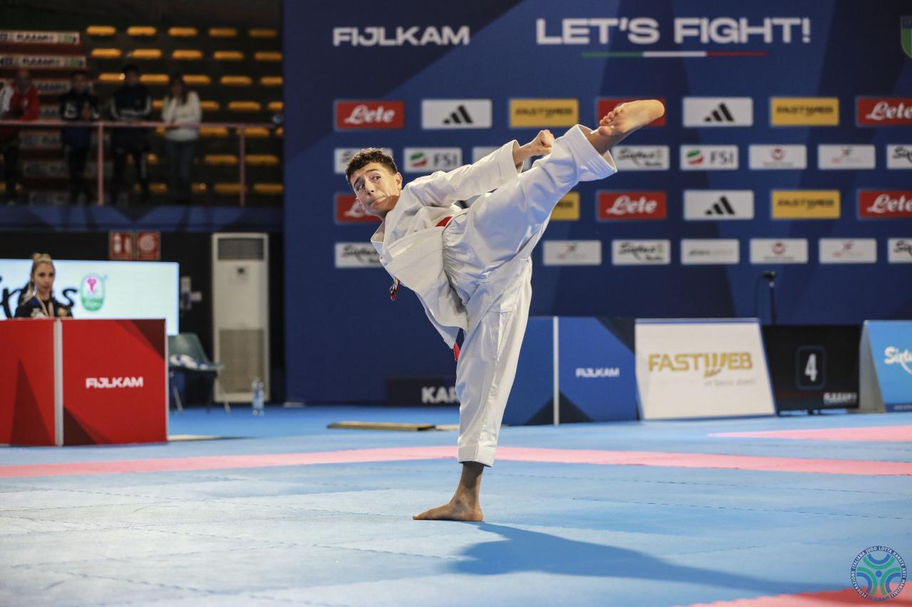 images/karate/large/campionato_italiano_karate_cadetti_kata_varie_16_1_20240302_1822408521.jpg