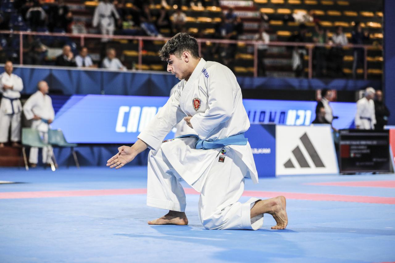 images/karate/large/campionato_italiano_karate_u21_kata_m_pappalardo_vs_polsinelli_8_1.jpg