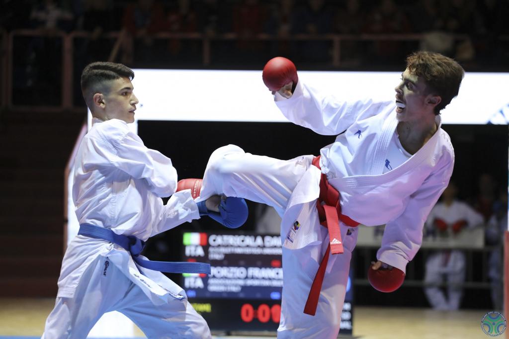 images/karate/large/juniores_kumite_43-50kg_catricala_vs_porzio_10_20200224_1250920296.jpg