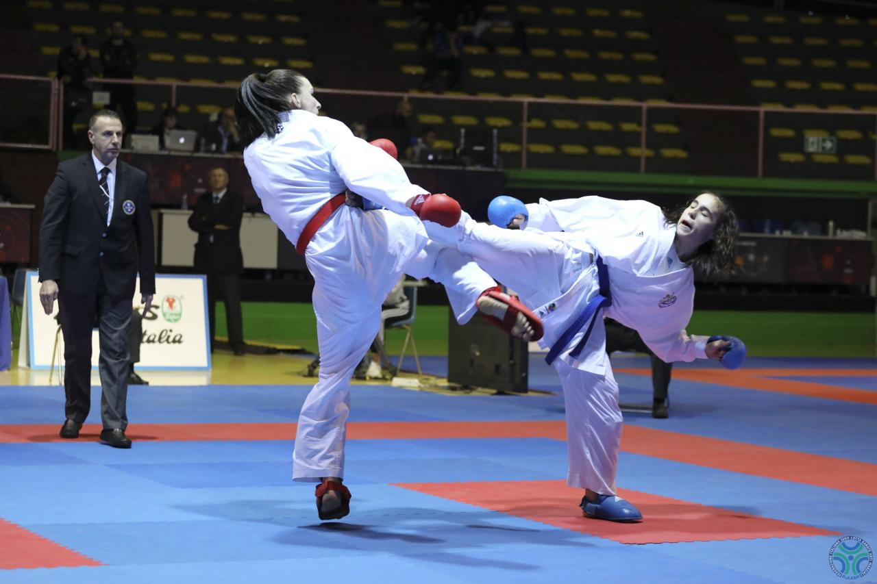 images/karate/large/juniores_kumite_f_pergolesi.jpg