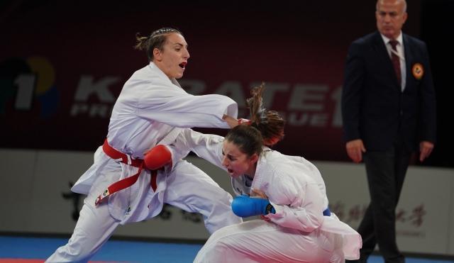 images/karate/large/large/large/silvia_semeraro_oro_montreal.jpg