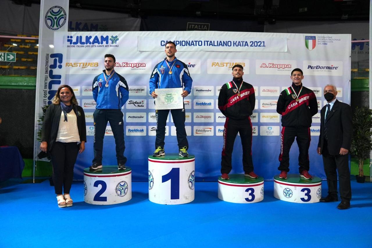 images/karate/large/mattia_busato_campione_italia_2021.jpg