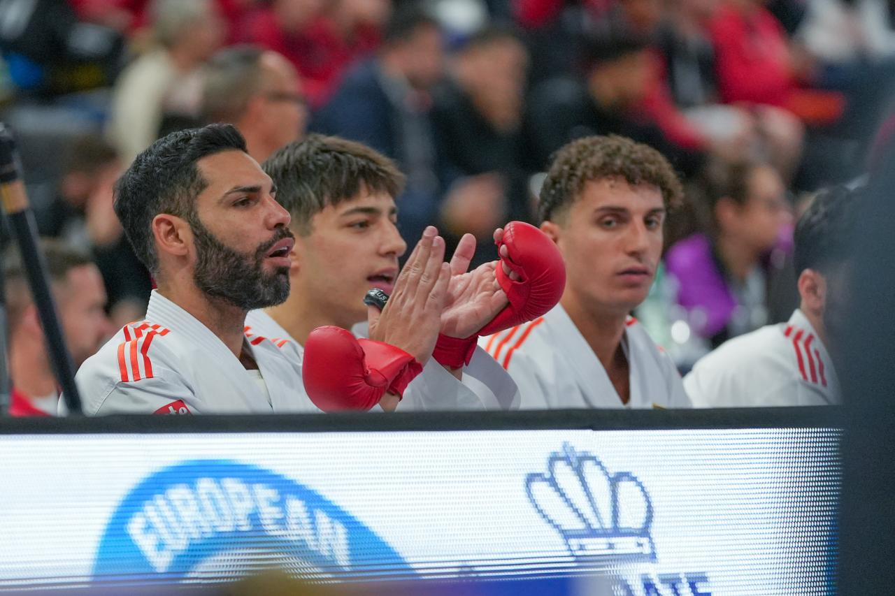 images/karate/large/squadra_M_kumite_EUROPEI_2023.jpg