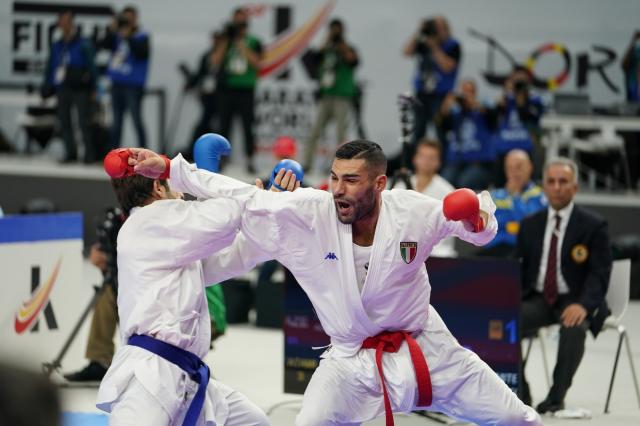 luigi busà in azione