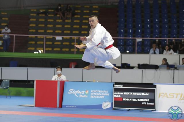 Moscatelli in azione ai Campionati Italiani Juniores di Kata